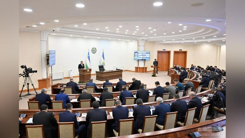 'Bosh vazir va energetika vaziriga muammoli mahallalarda odamlarga zudlik bilan yordam ko`rsatadigan tizim yaratish topshirildi'ning rasmi