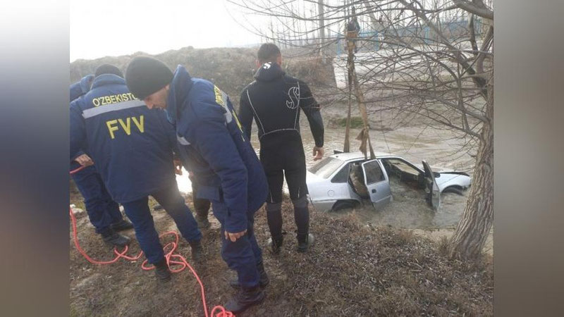 'Farg`onada "Nexia" kanalga tushib ketdi'ning rasmi