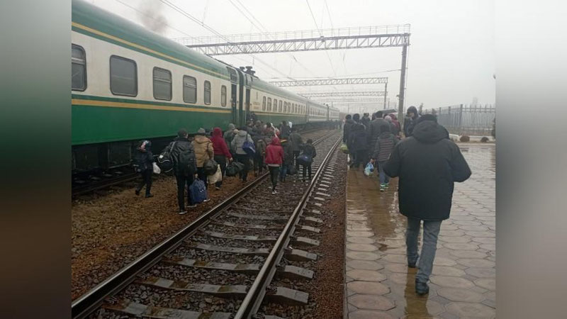'"Qamchiq" dovoni yopilgani sababli aholi uchun qo`shimcha temiryo`l reyslari qo`yildi'ning rasmi