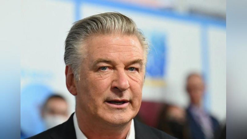 Изрображение 'С Алека Болдуина сняли обвинения в непреднамеренном убийстве'