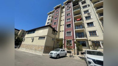 'Toshkentda fuqaro "dom" oldida o`ziga qo`shimcha uy va ofis qurib olgani aniqlandi'ning rasmi