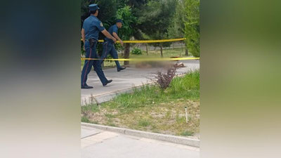Изрображение 'В Намангане мужчина среди бела дня зарезал свою жену и попытался покончить с собой'