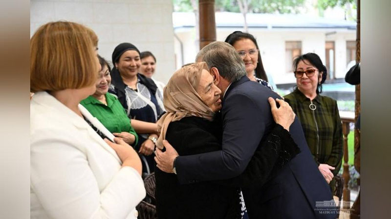 '"Moliya, soliq, bandlik kabi idoralarning kamida 30 foiz vakolatlarini mahalla darajasiga tushiramiz"'ning rasmi