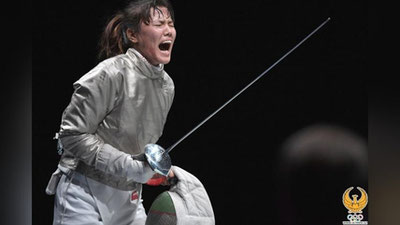 Изрображение 'Зайнаб Дайибекова стала чемпионкой Азии по фехтованию'