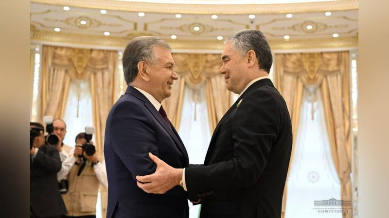 Изрображение 'Шавкат Мирзиёев прибыл с рабочим визитом в Ашхабад'