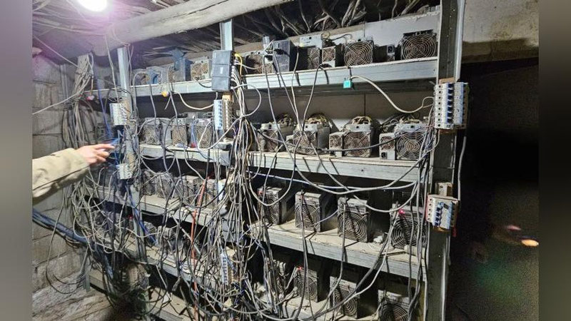 Изрображение 'В полевом доме в фермерском хозяйстве в Навоийской области нашли майнинговую ферму'