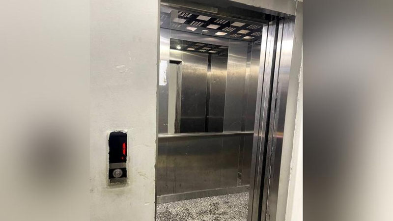 '“Yangi darxon”da ichida yosh qizaloq bo`lgan lift tormozi ishlamay pastga qulagani aytildi'ning rasmi