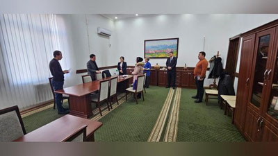 'Respublika ishchi guruhi farg`onaliklar muammolarini hal etmoqda'ning rasmi