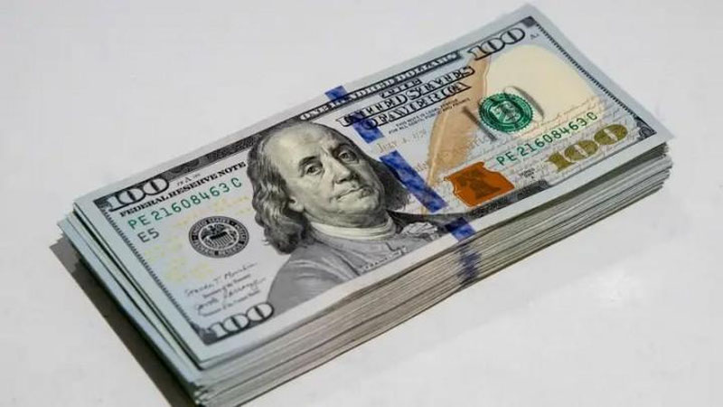 'Dollar kursi so`mga nisbatan ko`tarilishda davom etmoqda'ning rasmi