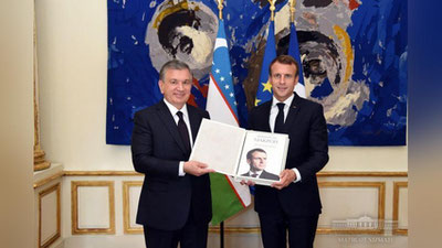 Изрображение 'ВИДЕО: ВИЗИТ ПРЕЗИДЕНТА ВО ФРАНЦИЮ'