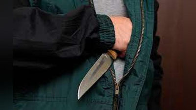 'Samarqandda texnikum ishchi xodimi talabaga pichoq otdi. Holat o`rganilmoqda'ning rasmi