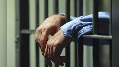 'Aliment to`lamagan izboskanlik otalar 15 sutkaga qamaldi'ning rasmi