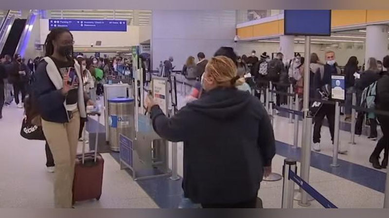 'Жанубий Африкага кўплаб парвозлар бекор қилинди'ning rasmi