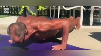 Изрображение 'Американский пенсионер простоял в планке 8 часов 15 минут (видео)'