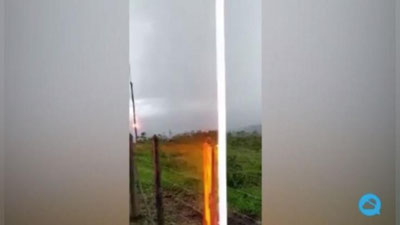 Изрображение 'Бразилец чуть не стал жертвой молнии: инцидент он снял на видео'