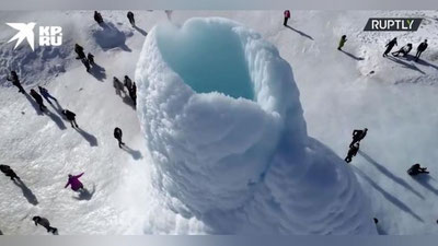 Изрображение 'В казахской степи появился ледяной "вулкан" (видео)'