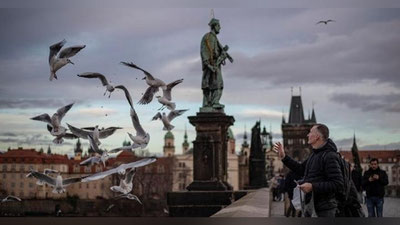 'Чехияда коронавирусга қарши эмланмаган аҳоли учун ҳам чекловлар бекор қилинади'ning rasmi