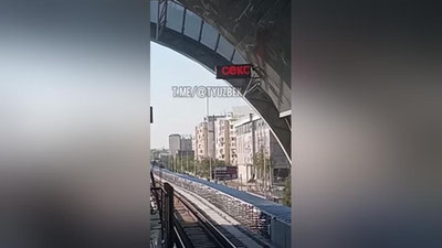 Изрображение 'Непристойную надпись на табло Сергелийской линии метро объяснили взломом'