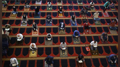 Изрображение 'В «зеленых» зонах разрешили деятельность мечетей и учебных центров'