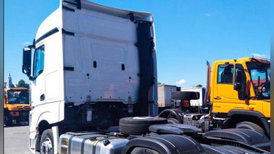 Изрображение 'Кабина тягача насмерть придавила узбекистанца в Петербурге'