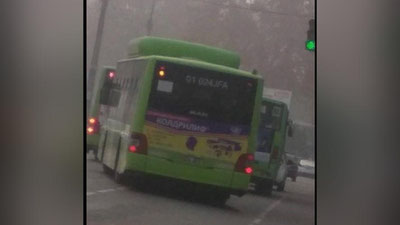 'Poytaxtda "kim o`zar"ga harakatlangan avtobuslar haydovchilari jarimaga tortildi'ning rasmi