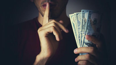 'Orsiz toshkentlik yigit, ibosiz ayoldan behayo rasmlarini tarqatmaslik evaziga "Lacetti" mashinasi va 62 mln so`m undirdi'ning rasmi