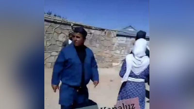 'Navoiyda otasining dafn marosimidan qaytayotgan erkak toshbo`ron qilindi. Ma`lum bo`lishicha... (video)'ning rasmi