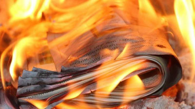 'Toshkentdagi qog`oz qutilar saqlash omborxonasi yonib ketdi'ning rasmi