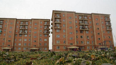 'Zarafshonda qurilish firmasi uy olish fikridan qaytgan mijozning boshlang`ich to`lovidan "urib" qolmoqchi bo`ldi'ning rasmi