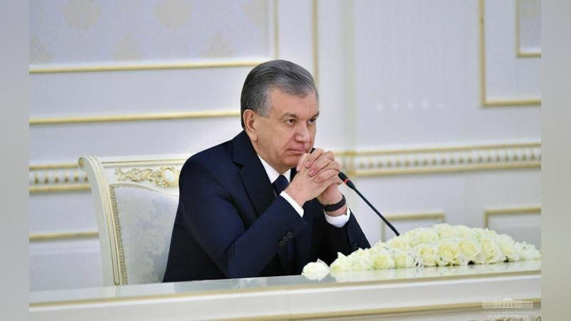 'Президент вилоят, шаҳар ва туман ҳокимларга янги вазифаларни юклади'ning rasmi