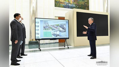 'Prezident Toshkent shahrida amalga oshirilayotgan qurilish va obodonlashtirish loyihalari taqdimoti bilan tanishdi'ning rasmi