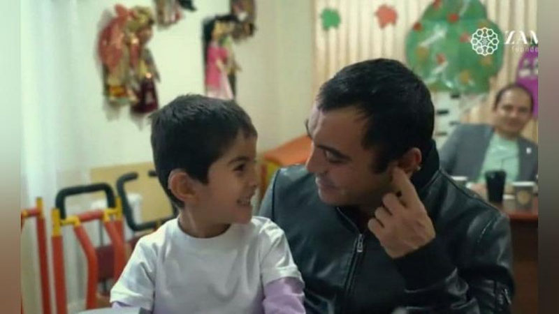 '"Эшитяпман..."    2 мингдан ортиқ болаларга 4 мингта рақамли эшитиш аппаратлари бепул тарқатилди'ning rasmi