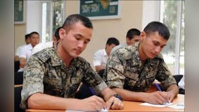 'Harbiy tavsiyanomaga ega abiturientlar masalasi ijobiy hal etildi'ning rasmi