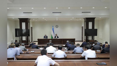 Изрображение 'В Сенате заслушают отчет главы Госкомэкологии по вопросу вырубки деревьев'