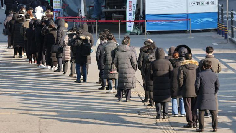 'Жанубий Кореяда коронавирус билан боғлиқ кўрсаткичлар рекорд даражага етди'ning rasmi