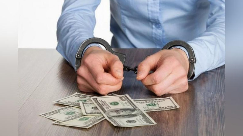 'Qarshida Pensiya jamg`armasi xodimi 500 AQSh dollari bilan ushlandi'ning rasmi