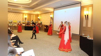 'O`zbekistonda Ozarbayjonning sayyohlik salohiyati yuzasidan taqdimot o`tkazildi'ning rasmi