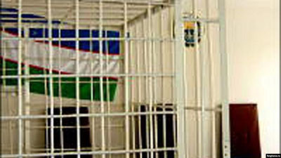 'Qo`qondagi "Shedevr" choyxonasida sodir etilgan jinoyat ishida 37 nafar shaxs sud qilinmoqda'ning rasmi