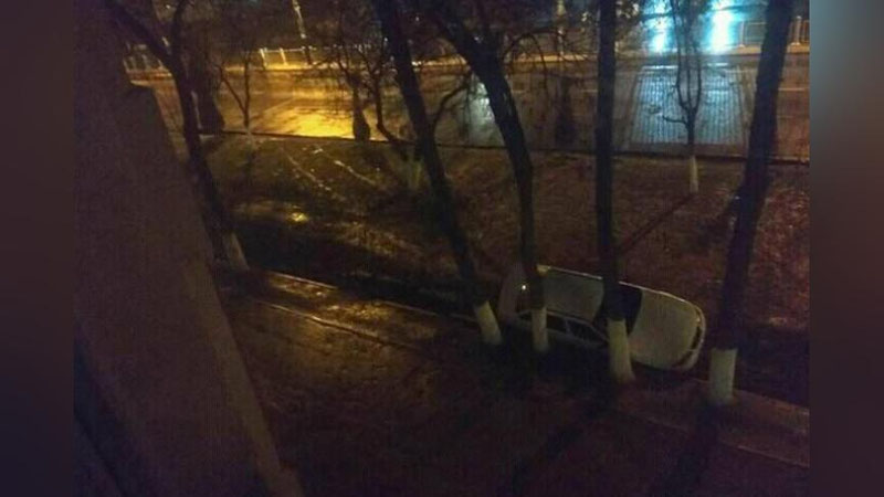 Изрображение 'МЧС РАССКАЗАЛО О ПОСЛЕДСТВИЯХ НЕОЖИДАННОЙ БУРИ В УЗБЕКИСТАНЕ'