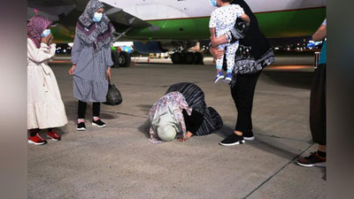 'Urush ketayotgan "qaynoq nuqtalar"dan musaffo osmon ostiga qaytgan o`zbeklar: "Mehr-5" operasiyasidan fotoreportaj'ning rasmi