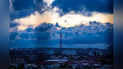 'Bugun O`zbekistonda 43 daraja issiq bo`ladi, Farg`ona vodiysida yomg`ir yog`ishi mumkin'ning rasmi