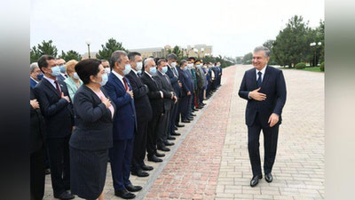 'Shavkat Mirziyoev Mustaqillik maydonida (foto)'ning rasmi