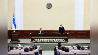 'Prezident Qashqadaryoda vaziyatni tubdan o`zgarishi uchun barcha imkoniyat borligini, buning uchun hamma  uyg`onishi kerakligini aytdi'ning rasmi