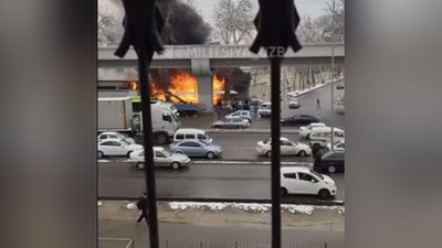 Изрображение 'В Ташкенте загорелся магазин стройматериалов близ линии метро (видео)'