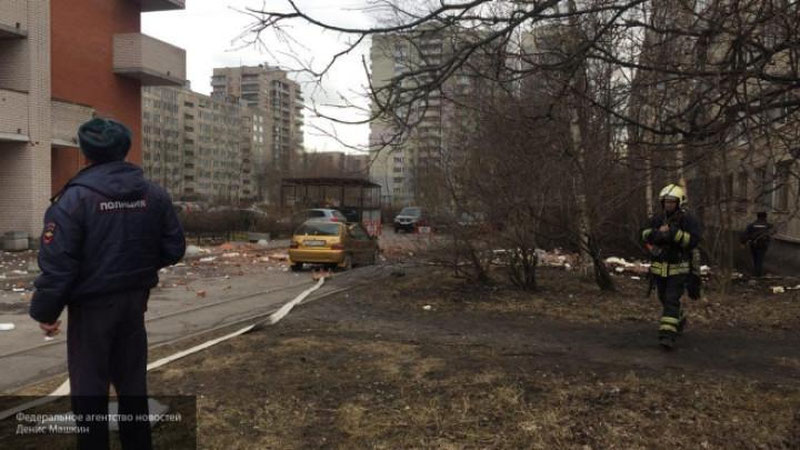Изрображение 'В МНОГОЭТАЖНОМ ДОМЕ ПЕТЕРБУРГА ПРОГРЕМЕЛ ВЗРЫВ'