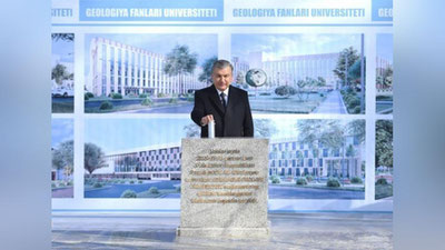 Изрображение 'Президент заложил капсулу под строительство нового университета в Ташкенте (фото)'