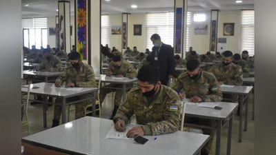 'Mudofaa vazirligi qo`shinlarida muddatli harbiy xizmatni o`tayotganlar uchun harbiy imtiyoz olish uchun test sinovlari boshlandi'ning rasmi