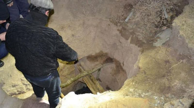 'Jizzaxda 2 nafar oltin izlovchi tosh tagida qolib vafot etdi'ning rasmi