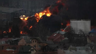 'Львовнинг ўққа тутилиши: Кеча шаҳарга тўртта ракета тушди'ning rasmi