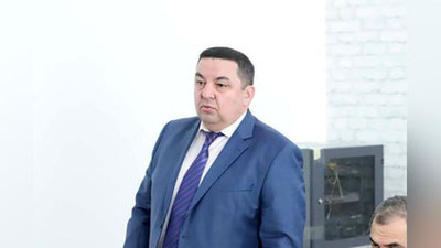 '“Narxoz”ning sobiq prorektori "Asakabank"da kreditlarni o`zlashtirish bilan bog`liq noqonuniy xatti-harakatlarga yo`l qo`ygan'ning rasmi